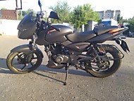 Мотоцикл Bajaj Pulsar 180 б/у 2024гв 4400 км.